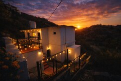 Sky Mount Villa | A 5 BH Valley View Villa