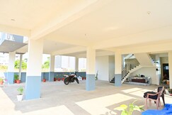 RR SERVICE APPARTMENTS