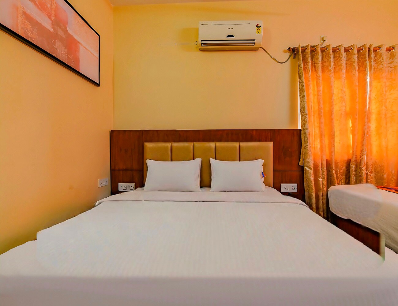 Hotel Kolkata Residency - Tap to explore photos