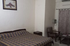 RAHI TOURIST BUNGALOW GARHMUKTESHWAR