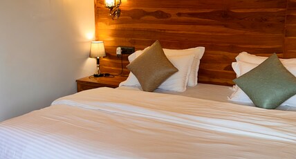Raj Herritage Room Type - VIP Wooden Suite