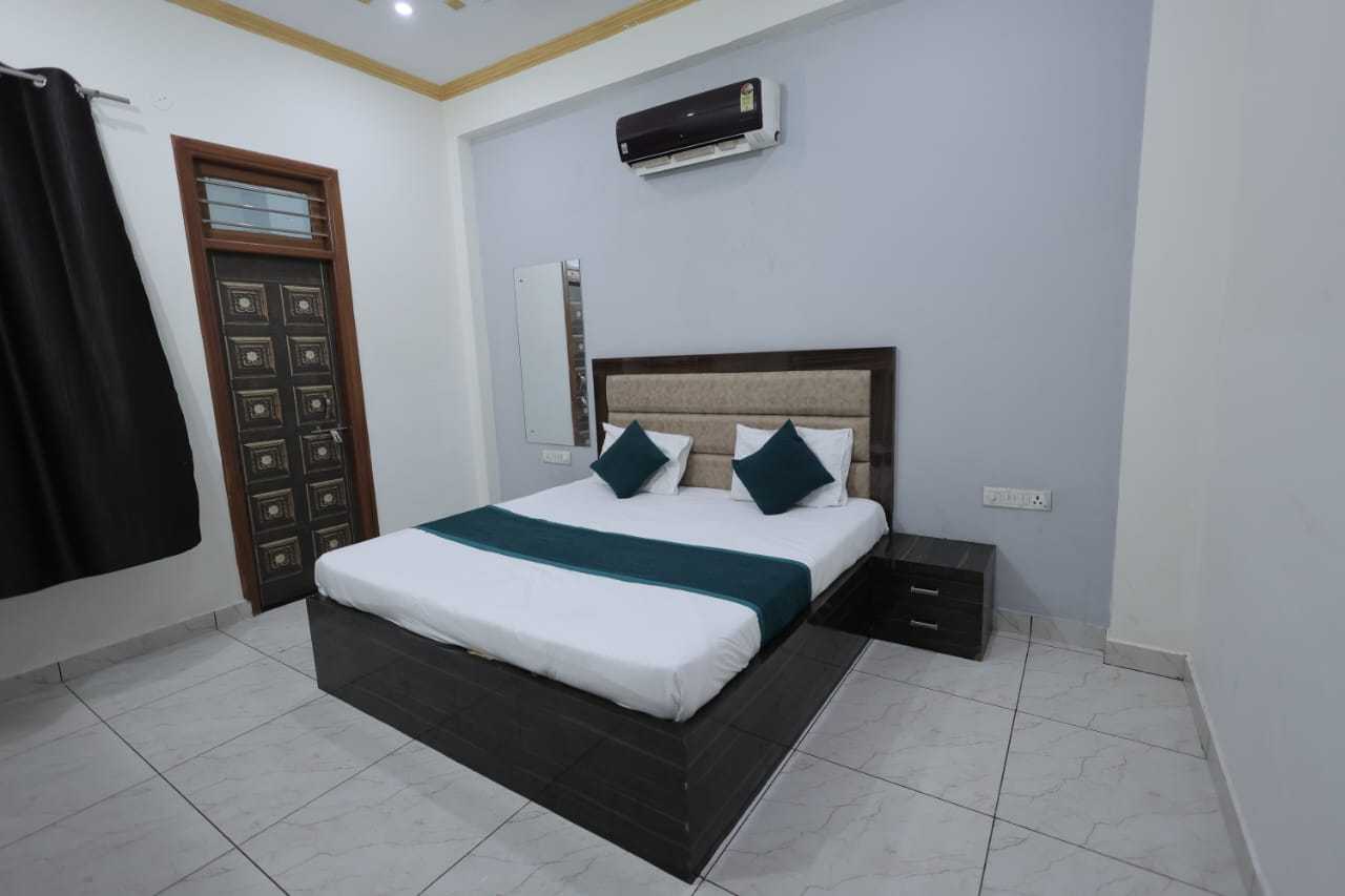 Collection O Agra Kalindi Vihar Formerly Hotel Taj - Tap to explore photos