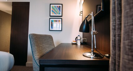 Crowne Plaza BELFAST Room Type - 1 King Standard