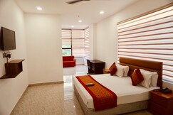 Amora Rooms, Dwarka