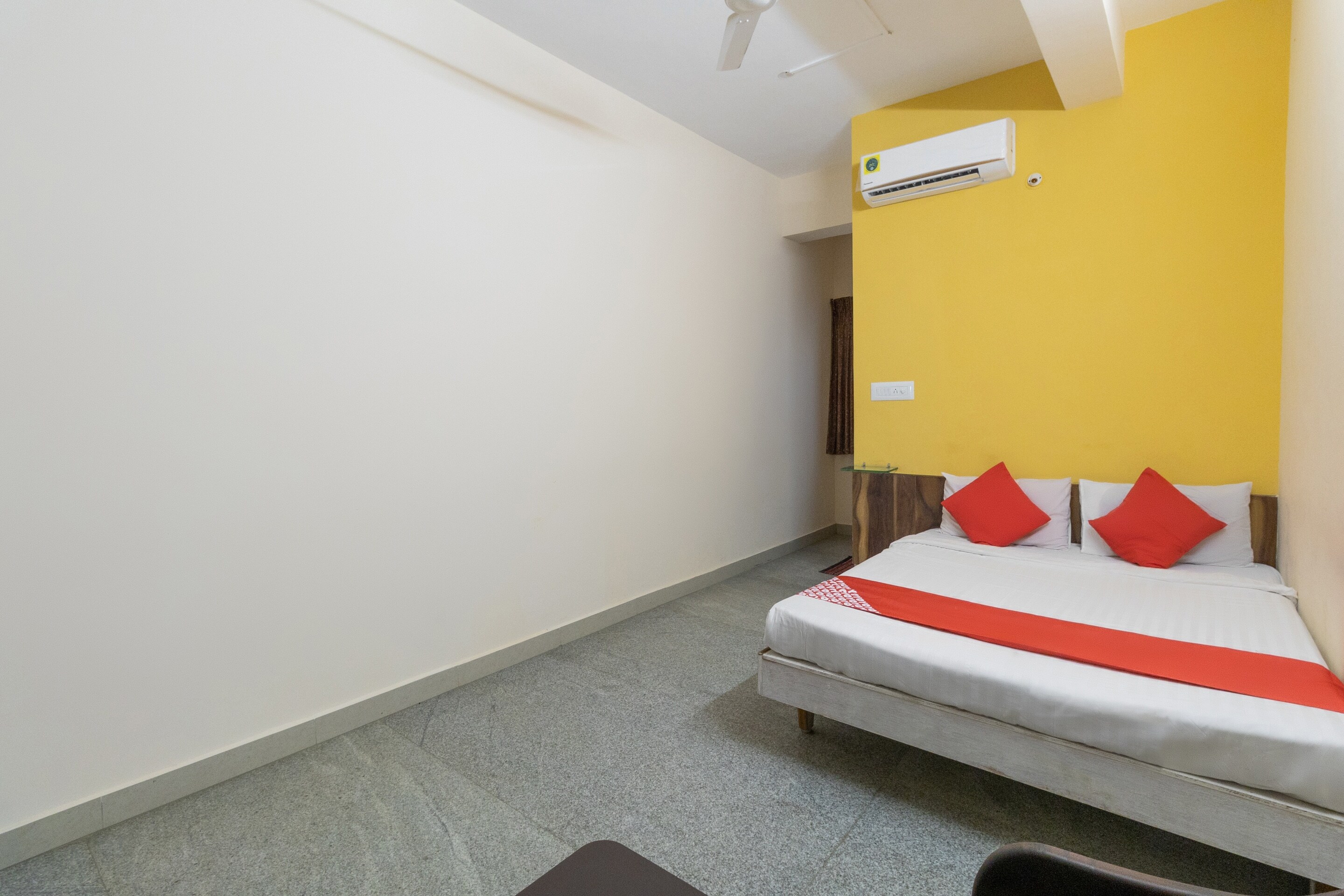 Hotel O Supriya Lodge - Tap to explore photos