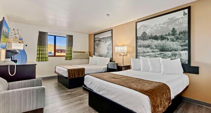 SureStay Hotel by Best Western Twin Falls Room Type - 2 Queen Beds, Non-Smoking, Lounge Chair, Desk, Microwave And Refrigerator, Full Breakfast SureStay Hotel by Best Western Twin Falls Room Type - 2 Queen Beds, Non-Smoking, Lounge Chair, Desk, Microwave And Refrigerator, Full Breakfast