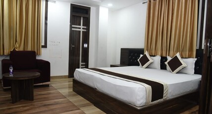 Jharokha Banquet and Conference Hall Room Type - Deluxe Room