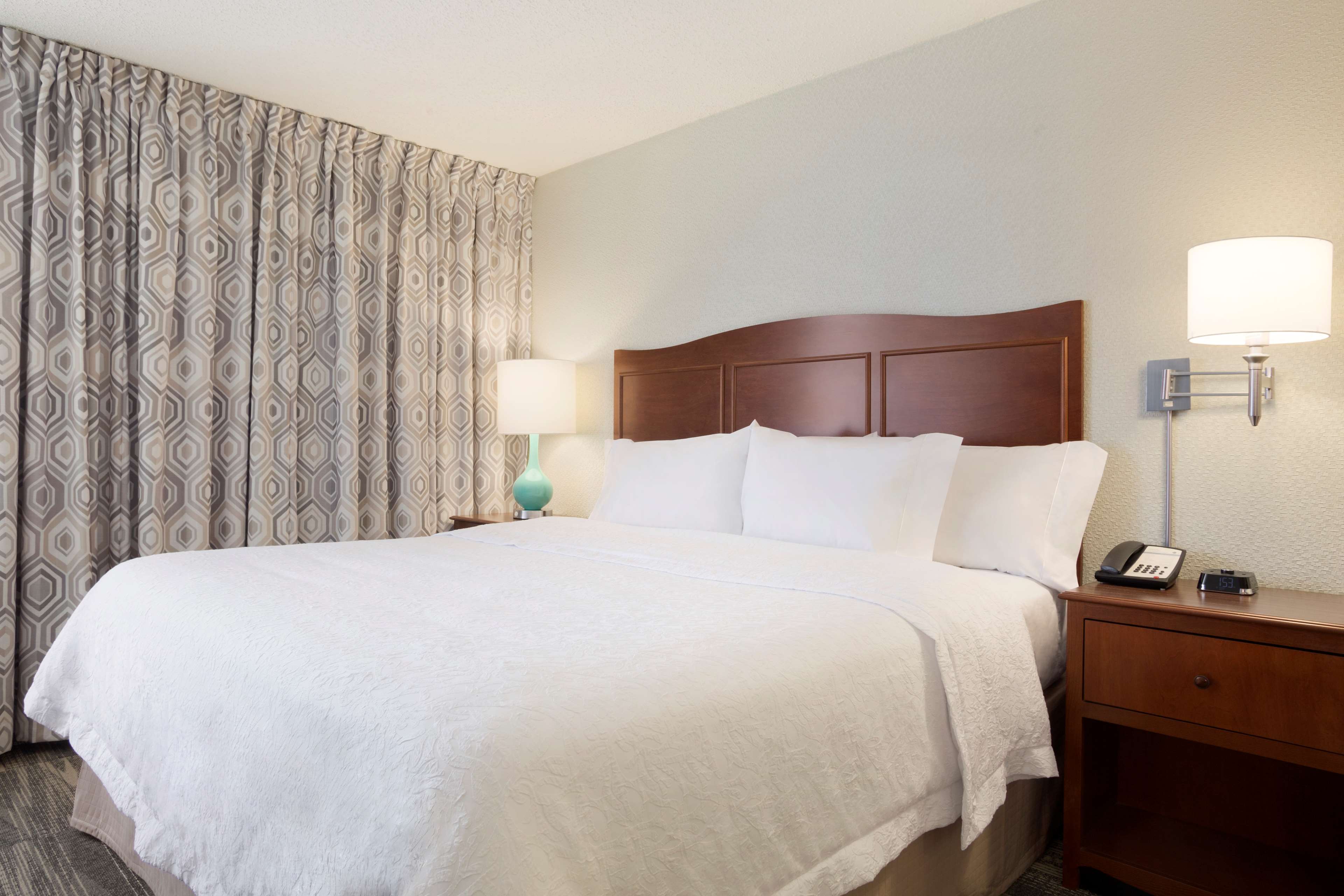 Hampton Inn Fort Worth Southwest Cityview - Tap to explore photos