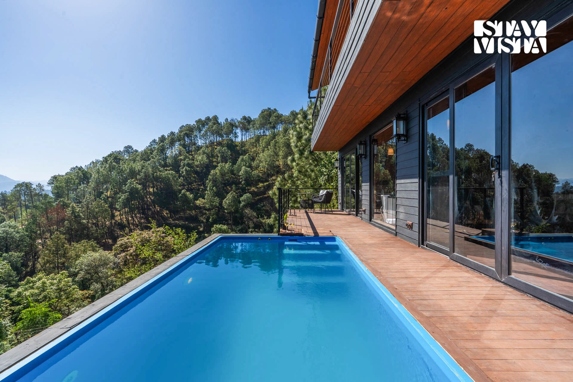 StayVista at Leopard's Creek Estate - Tap to explore photos