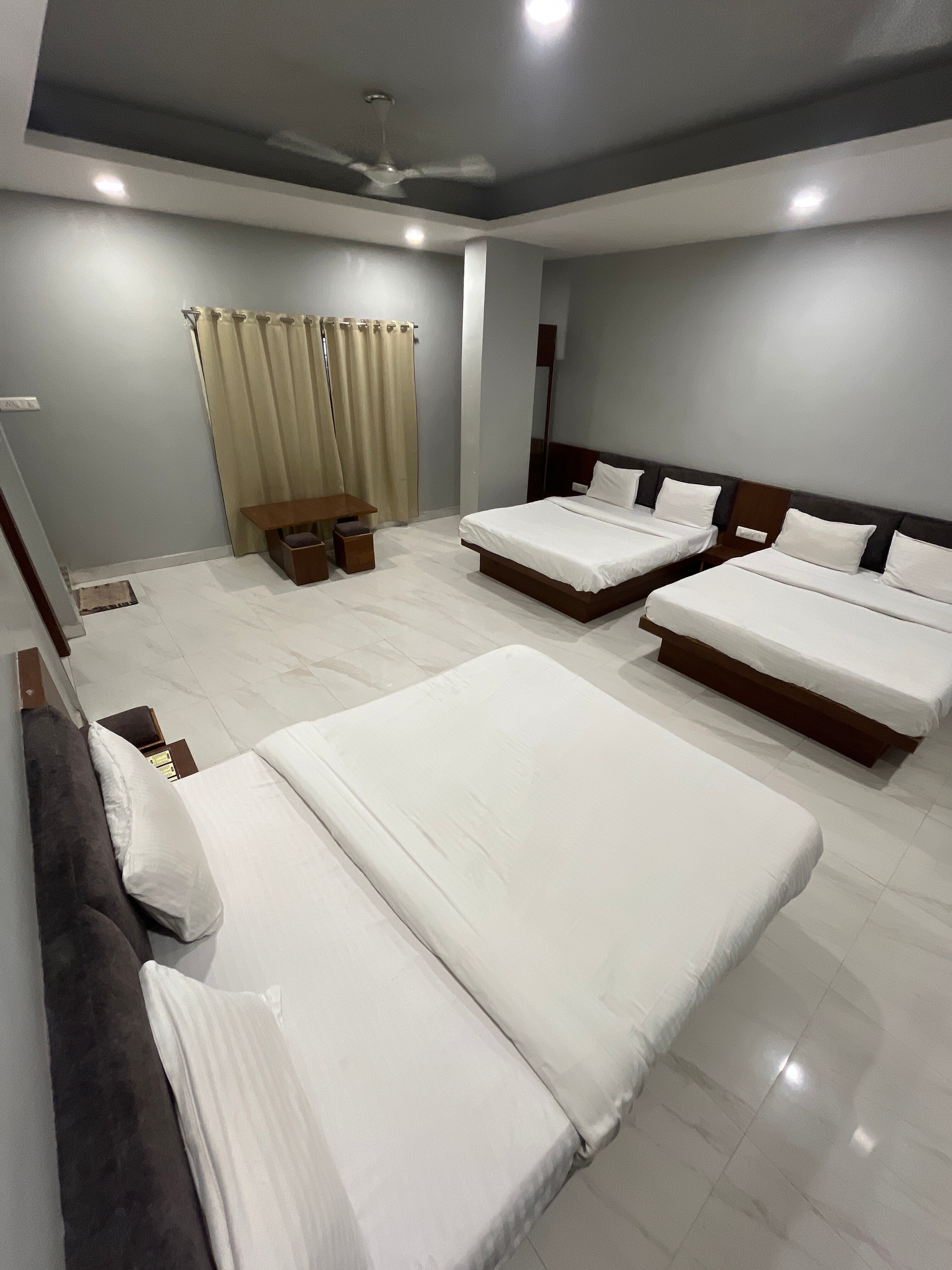 Hotel Shankar Ujjain - Tap to explore photos