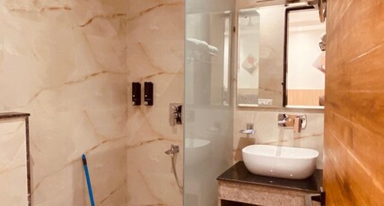 Hotel Gagan Plaza Room Type - Deluxe Room