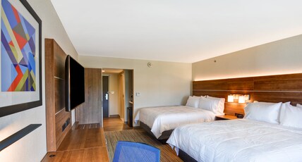 Holiday Inn Express BOSTON Room Type - 2 Queen Beds Extra Floor Space Sofa Bed Holiday Inn Express BOSTON Room Type - 2 Queen Beds Extra Floor Space Sofa Bed