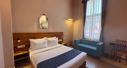 Blue Orchid Premium Homestay Room Type - Deluxe Room