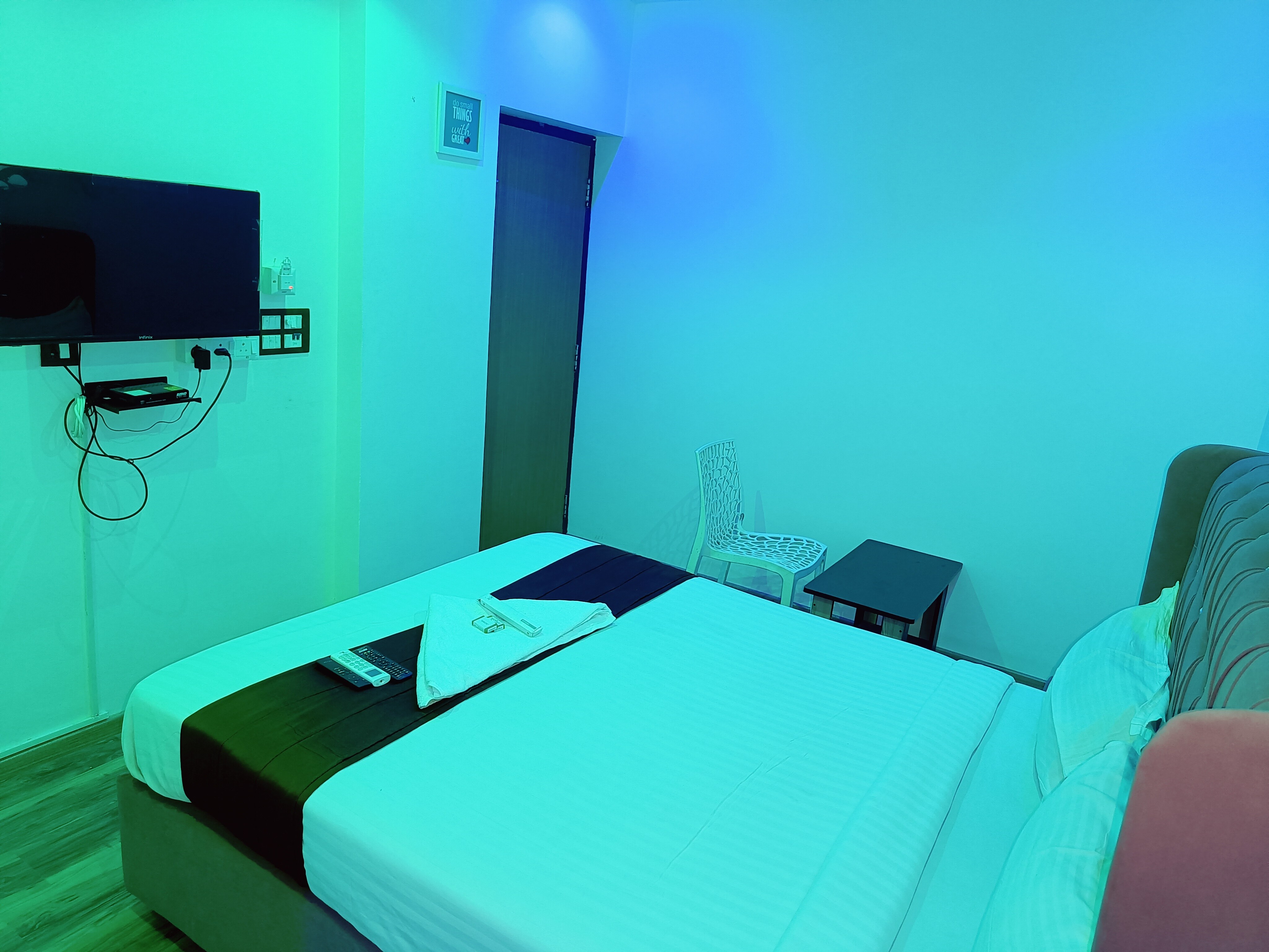 Hotel Heminn Stay - Tap to explore photos