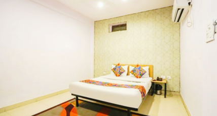 Pranjul Stays Room Type - Deluxe Double Room