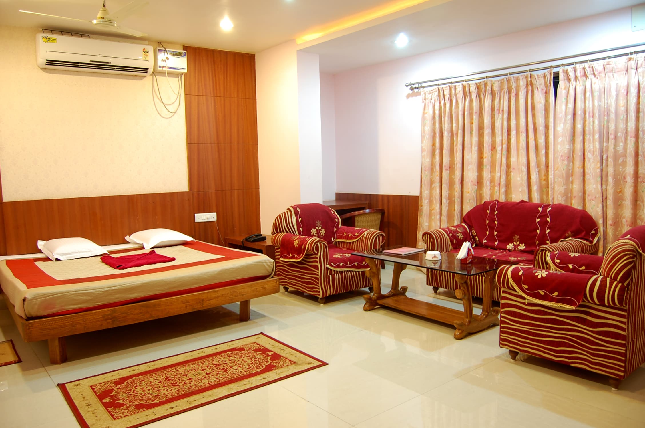 Hotel Raj Residency (200 Mtr from Bus stand and 3 Km from railway station) - Tap to explore photos
