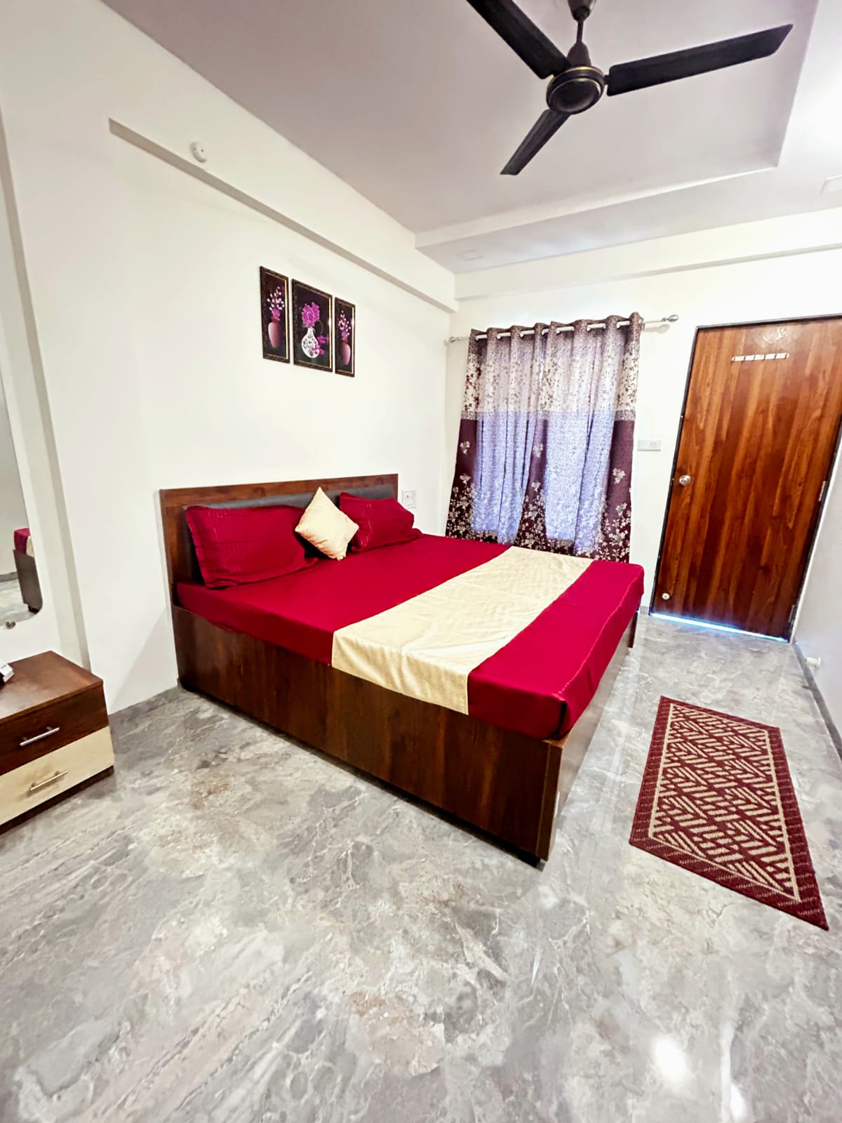 Royal SeaSide villa devka daman - Tap to explore photos