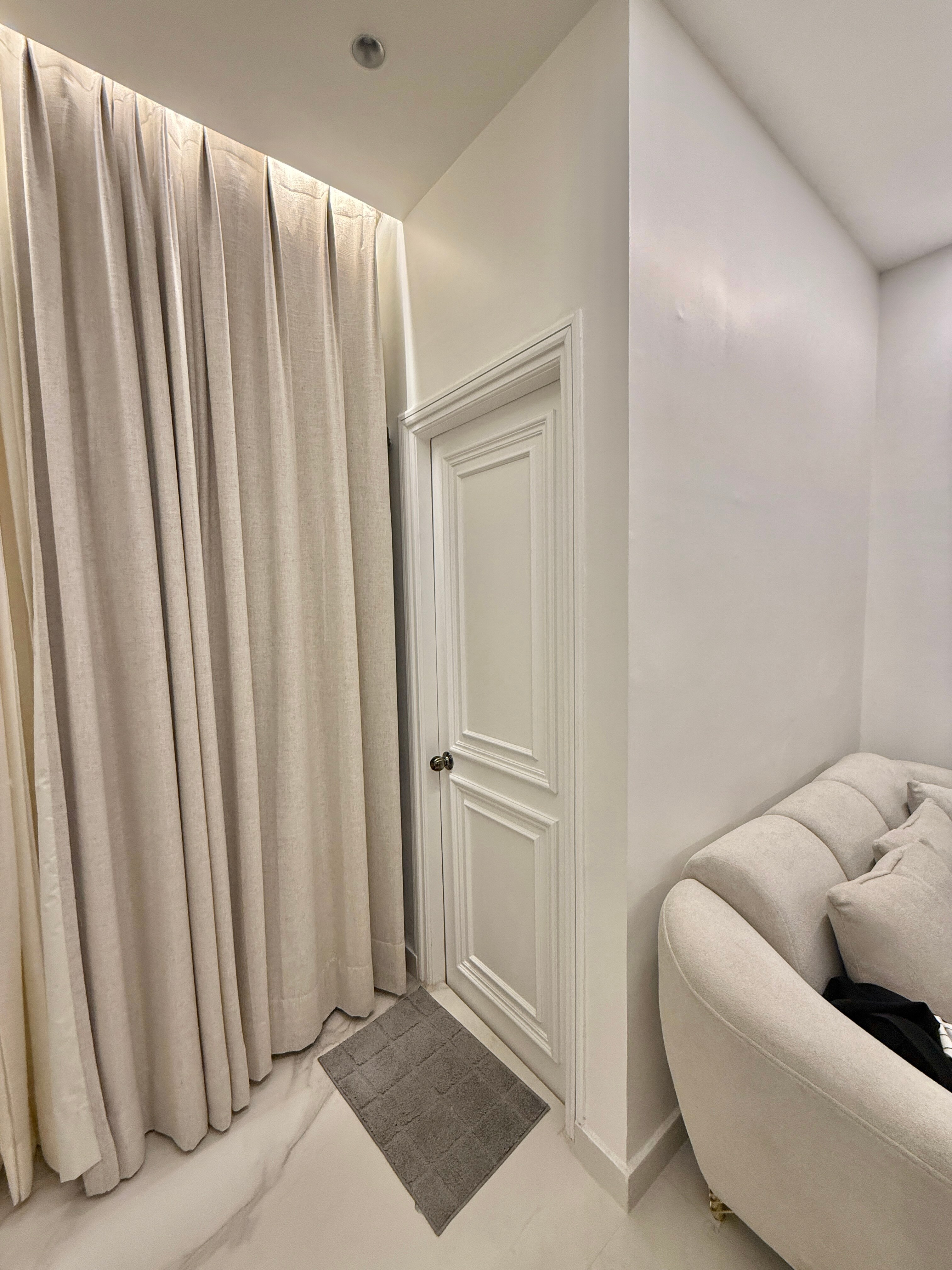 Cozy Room 2 - Tap to explore photos