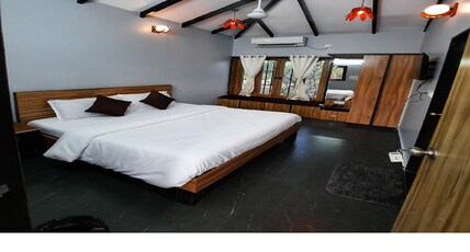 Raghunandan Resort Room Type - Super Deluxe Cottage
