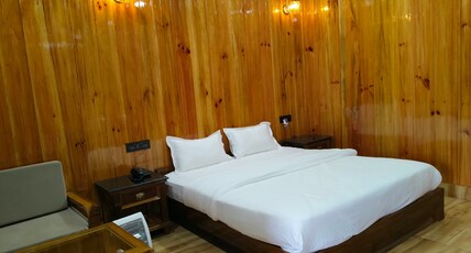 Hotel Anne Ziro Room Type - EXECUTIVE ROOMS
