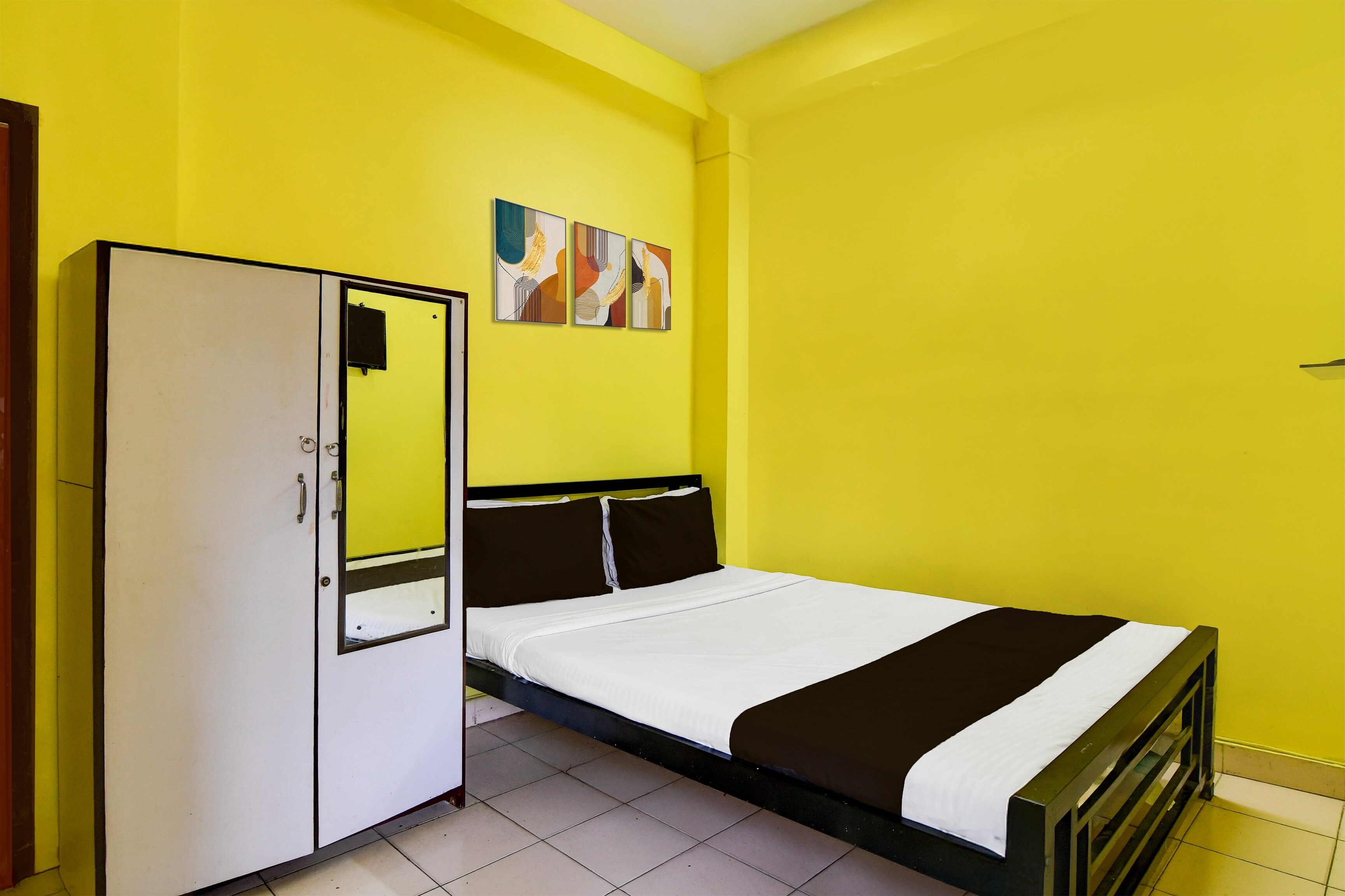 Hotel O Jadavpur Atithi Guest House - Tap to explore photos