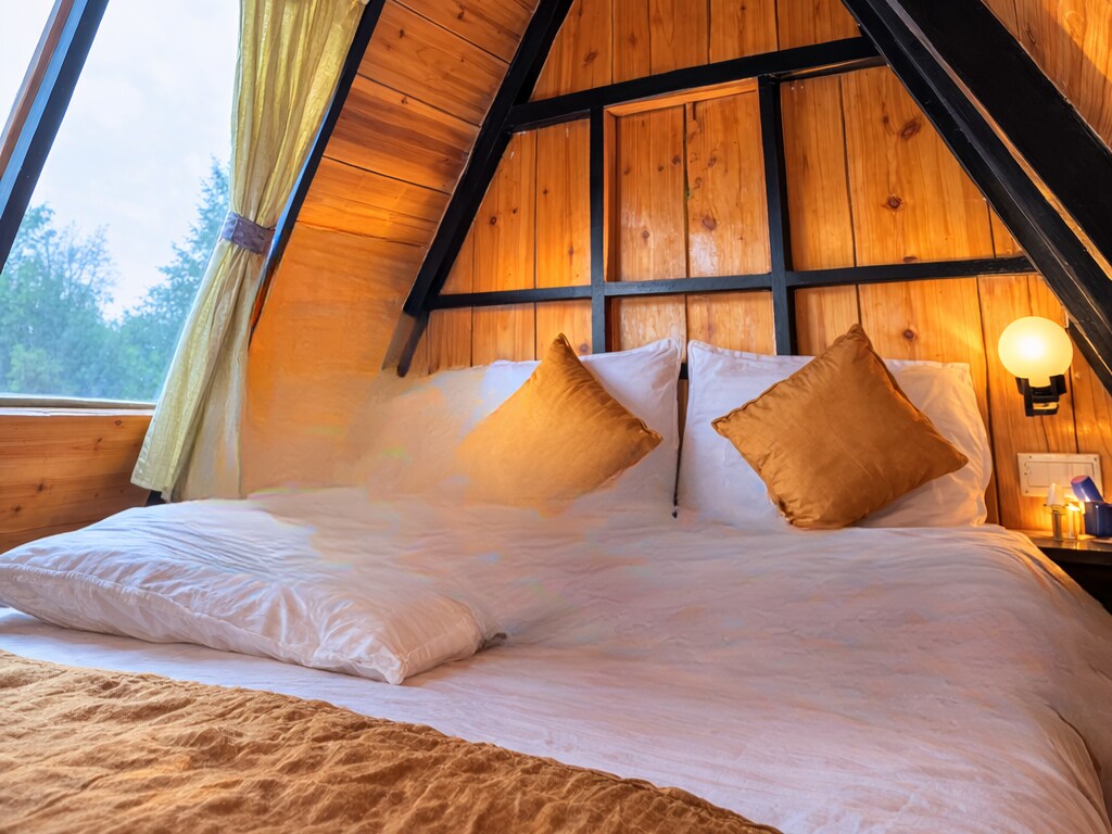 Rocky Top Retreat By StayApart - Tap to explore photos