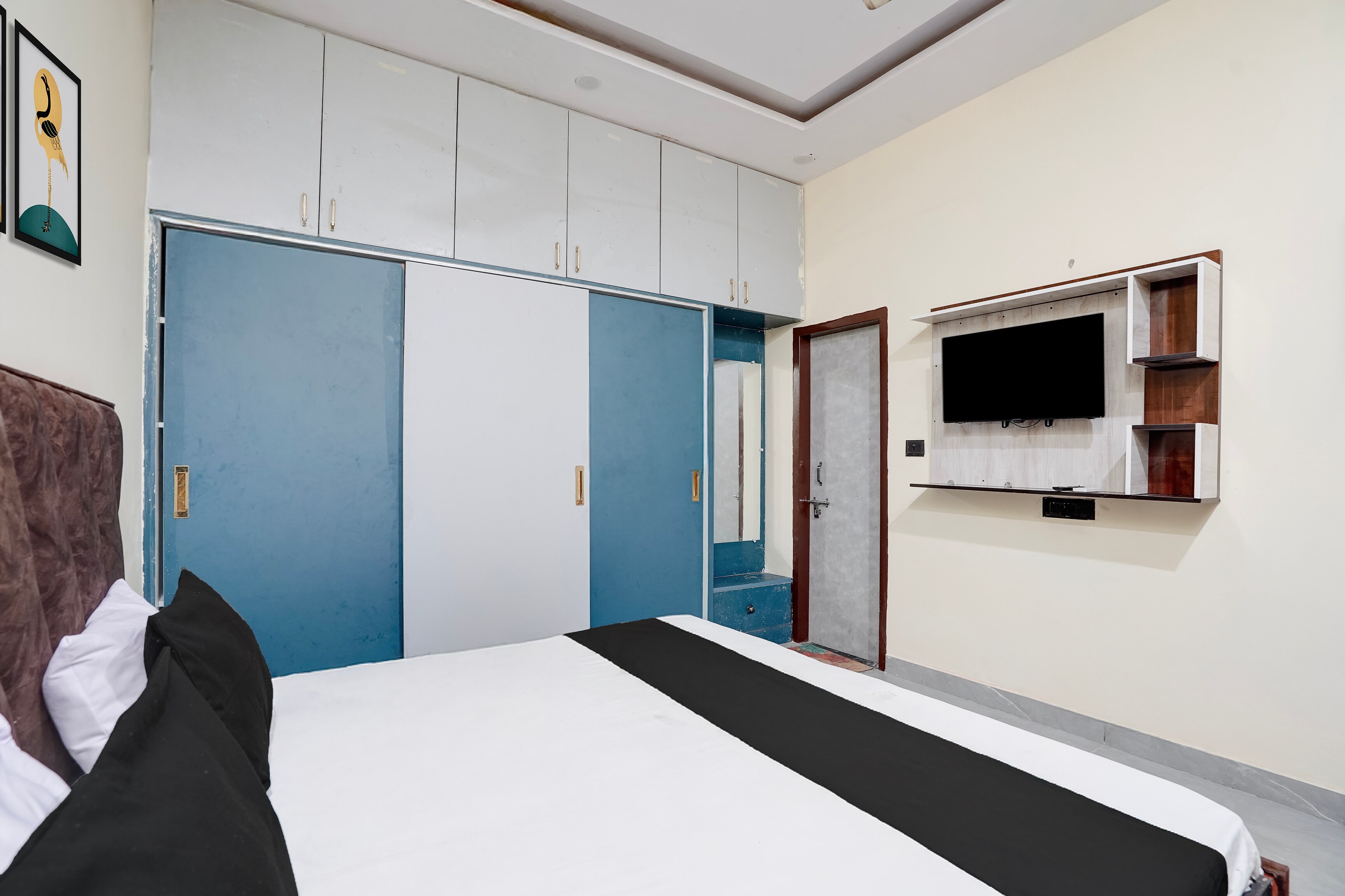 Hotel O KVM Residency - Tap to explore photos