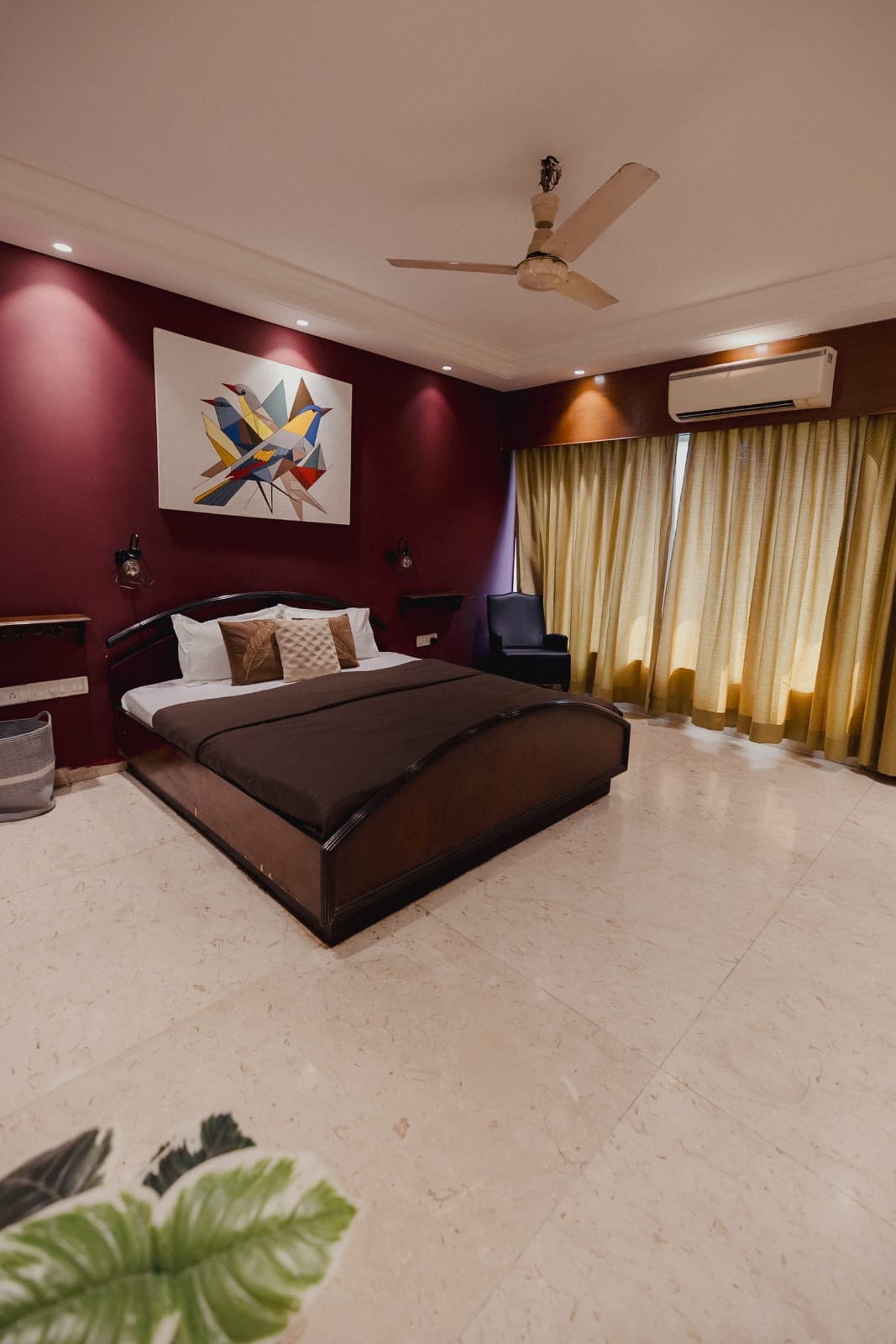 2BHK Penthouse With Private Terrace in Dadar - Tap to explore photos