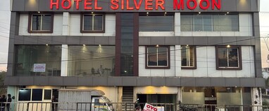 Hotel Silver Moon