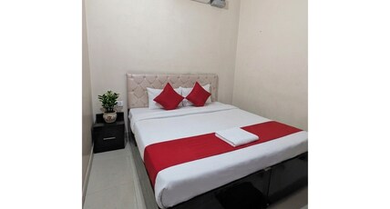 Hotel H.M.I International Room Type - Standard Room with Balcony and Garden View Hotel H.M.I International Room Type - Standard Room with Balcony and Garden View