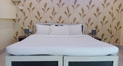RJ LODGE Room Type - Premium Room