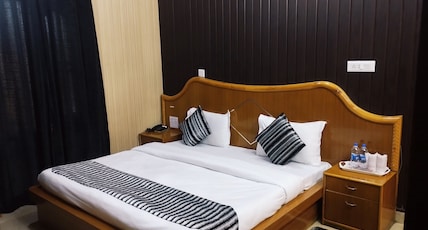 Hotel Ishant & Restuarant Room Type - royal double room Hotel Ishant & Restuarant Room Type - royal double room