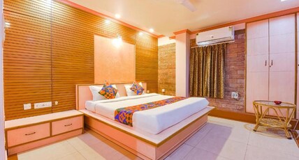 FabHotel Fly View Room Type - Deluxe Room