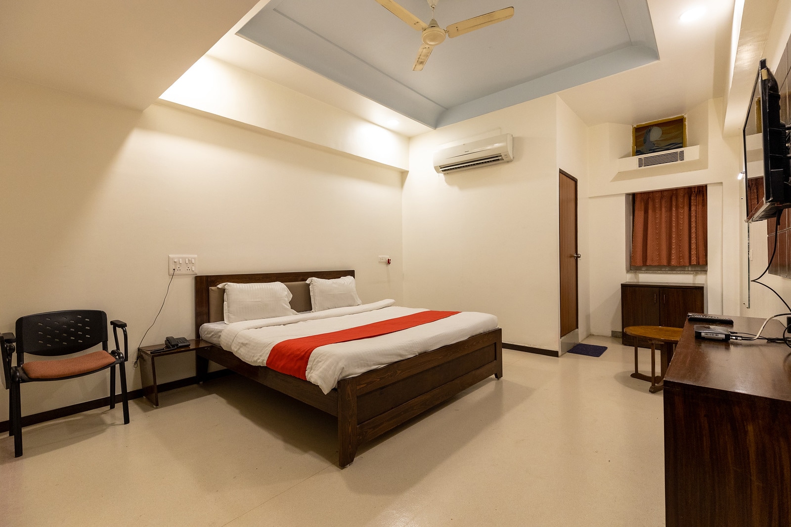 Hotel Satyam - Tap to explore photos