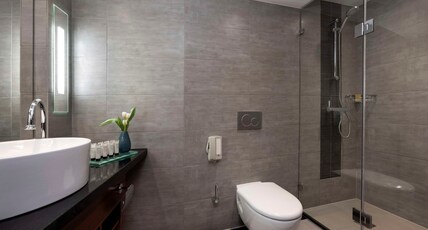 Hilton Tel Aviv Hotel Room Type - GRAND FAMILY CONNECTING RM