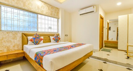 Fabhotel Prime Signor - Airport Room Type - Premium Room