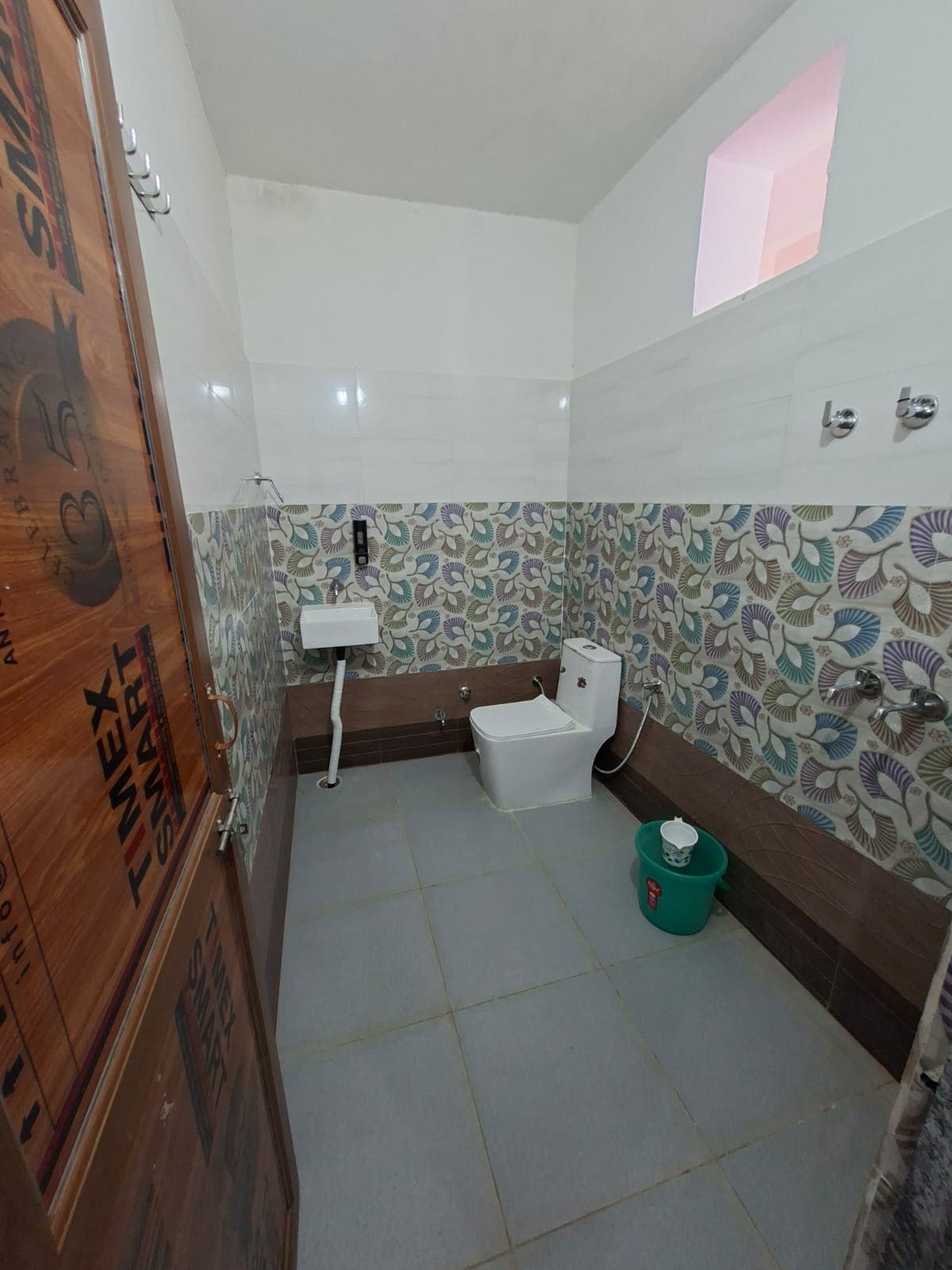 Sehrawat Guest House - Tap to explore photos