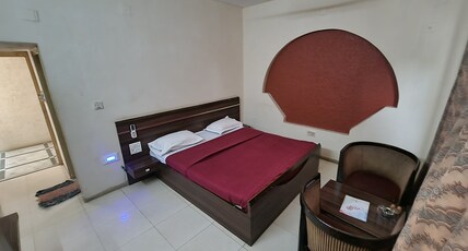 Hotel White Rose Room Type - Deluxe Double Bed Ac Room with City View