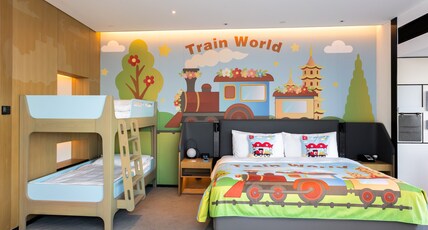 Crowne Plaza QUANZHOU RIVERVIEW Room Type - 1 King 1 Bunk Junior Suite Kids Theme