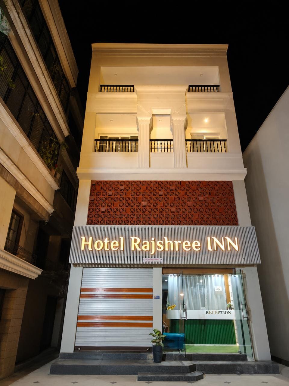 Hotel Rajshree Inn - Tap to explore photos