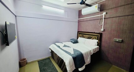 AXOM HOMESTAY & VILLAS Room Type - Standard Room with Air Conditioning