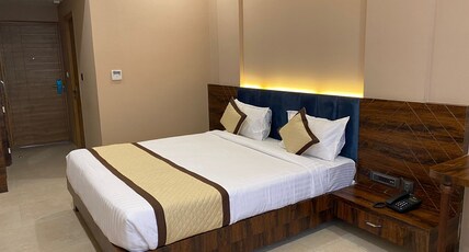 Hotel Sarbati Palace Room Type - Deluxe Room