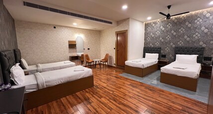 The Continental Inn and Suites Room Type - Dorm Deluxe Room