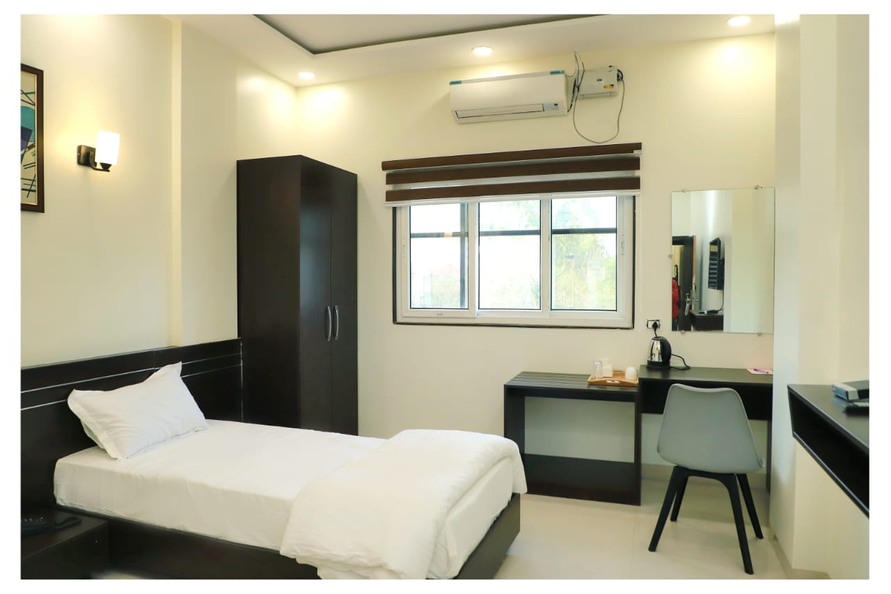 Hotel opal plaza executive - Tap to explore photos