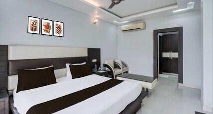 Hotel O Royal Inn Room Type - Classic