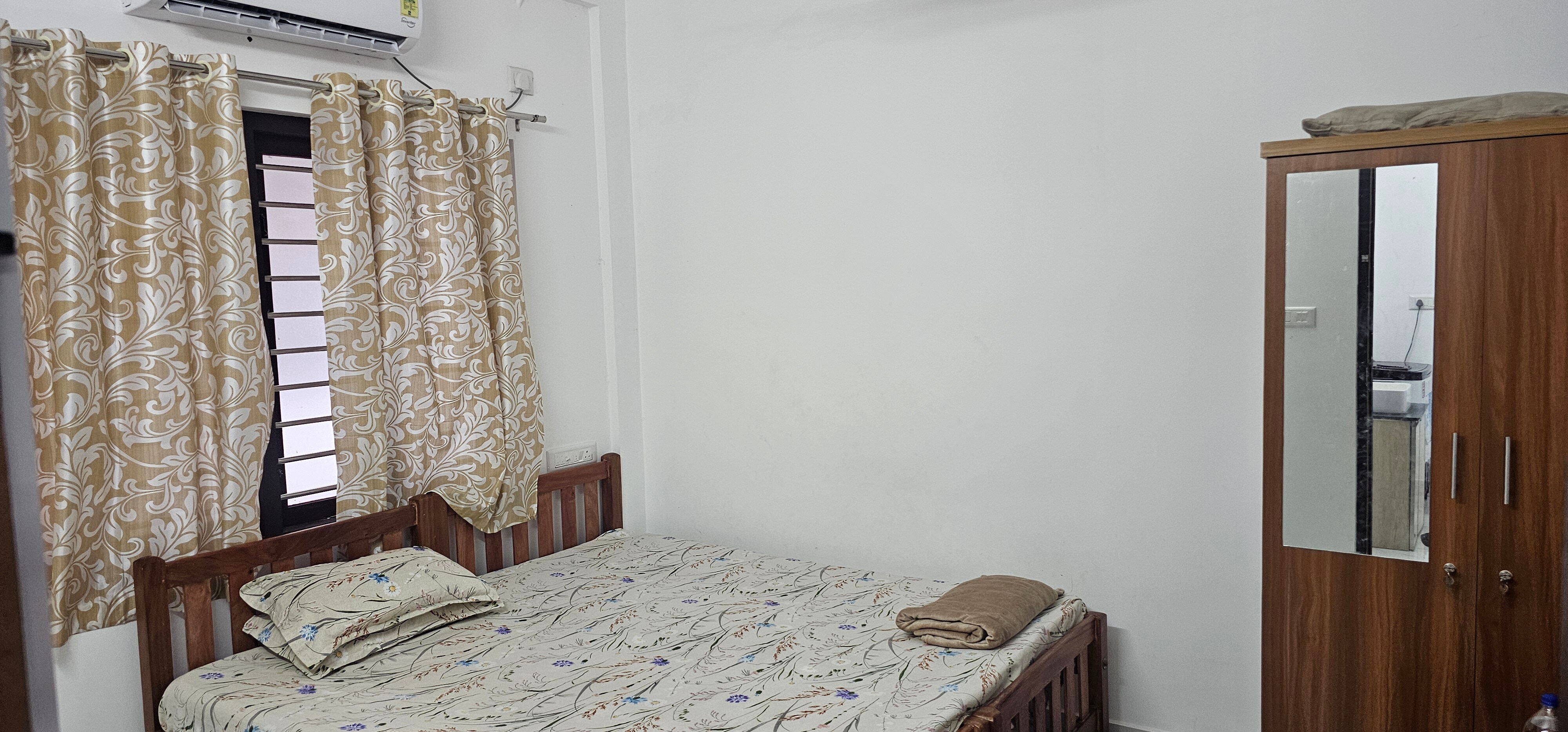 Gopurathingal Apartment Kakkand - Tap to explore photos