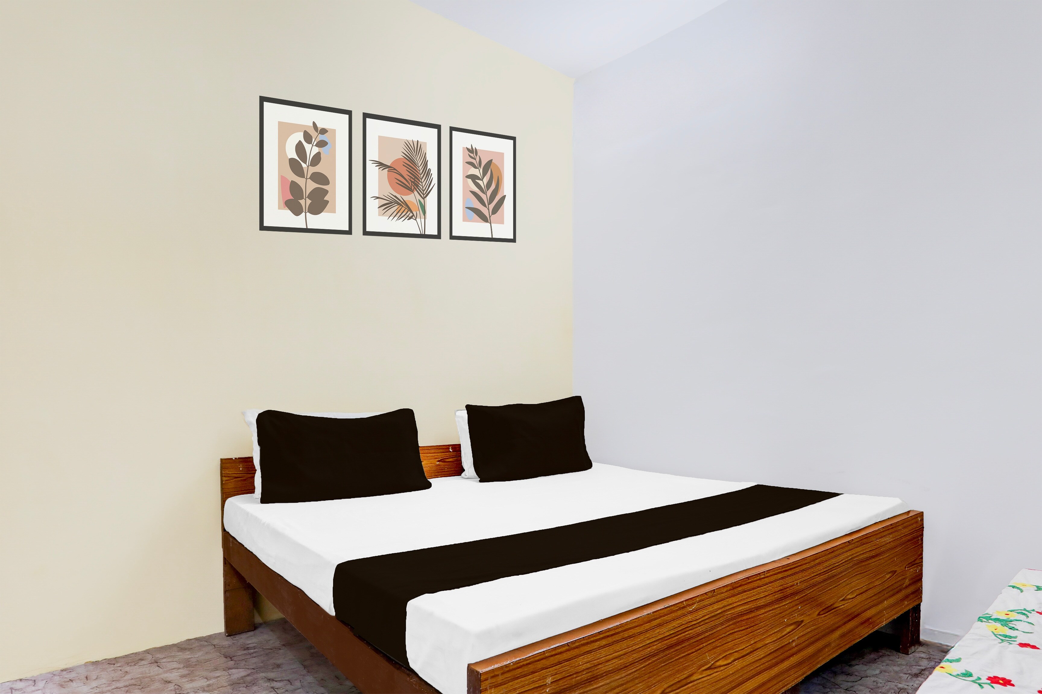 Hotel O MAYUR HOTEL - Tap to explore photos