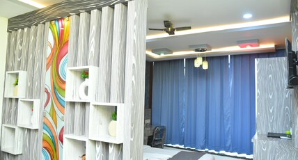 Hotel Shree Om Room Type - Luxury Suite