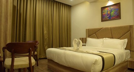 Hotel Royal City Room Type - Deluxe Room