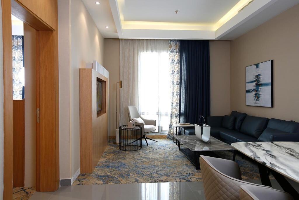 Grand Plaza Hotel Jazan - Tap to explore photos